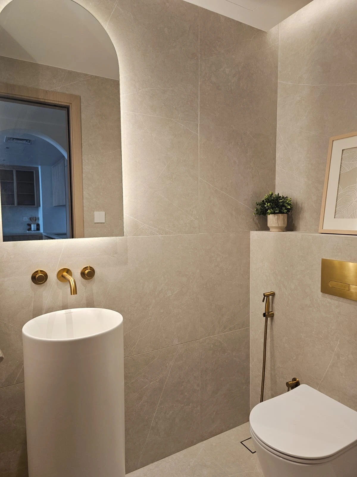 G07 Claverton House — project image 16